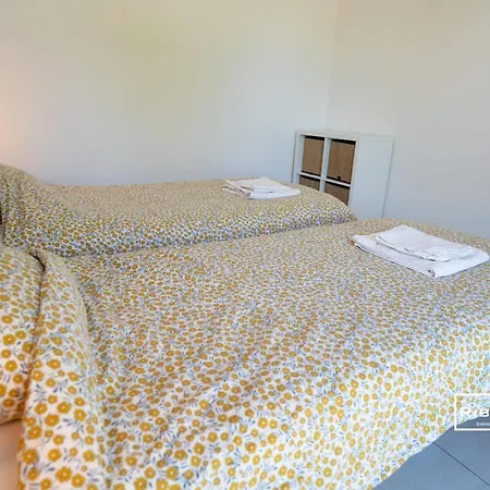 Apartment Riboleys T4 Mit Klima&pool 400 M Vom *