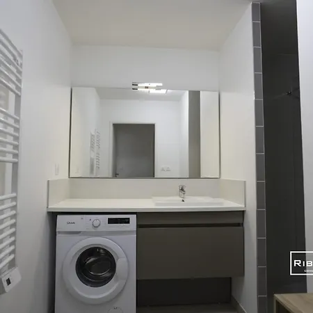 Riboleys T4 Mit Klima&pool 400 M Vom