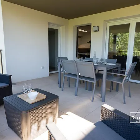 Apartment Riboleys T4 Mit Klima&pool 400 M Vom *