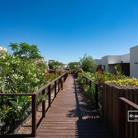 Riboleys - T4 Avec Clim Et Piscine A 400m De La Apartament *